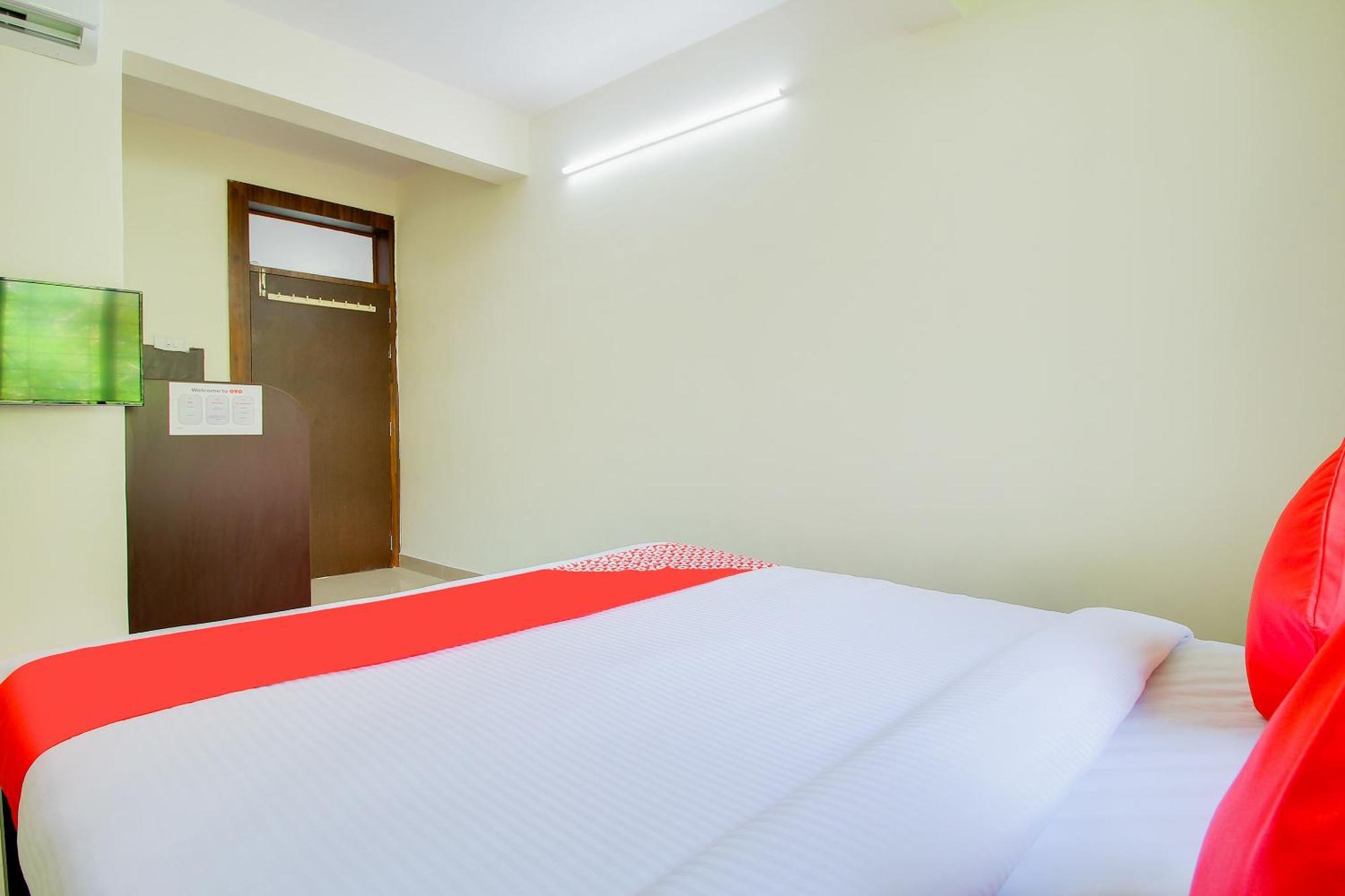 Hotel O Galaxy Near Inox Pune Exteriör bild