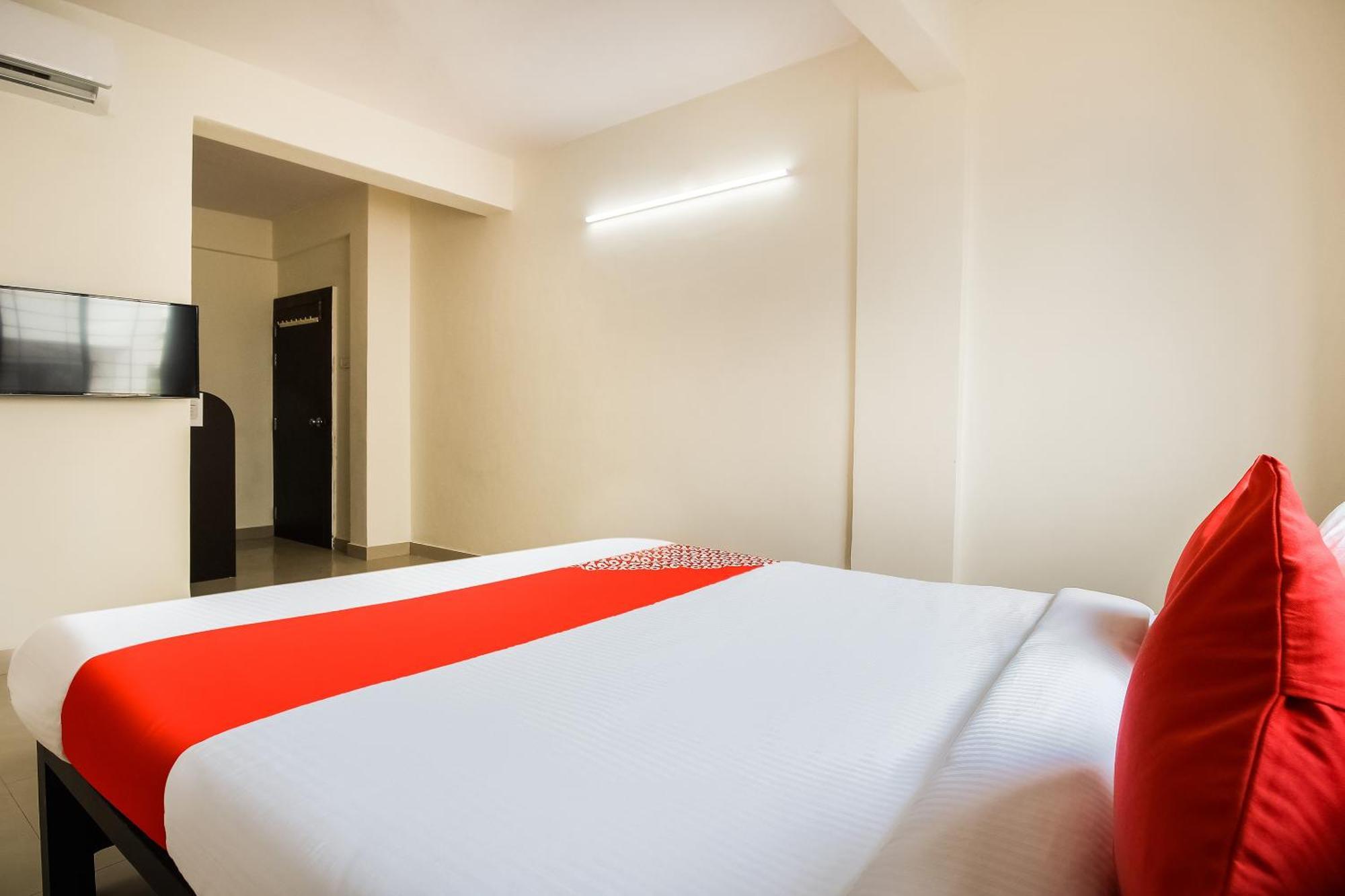 Hotel O Galaxy Near Inox Pune Exteriör bild