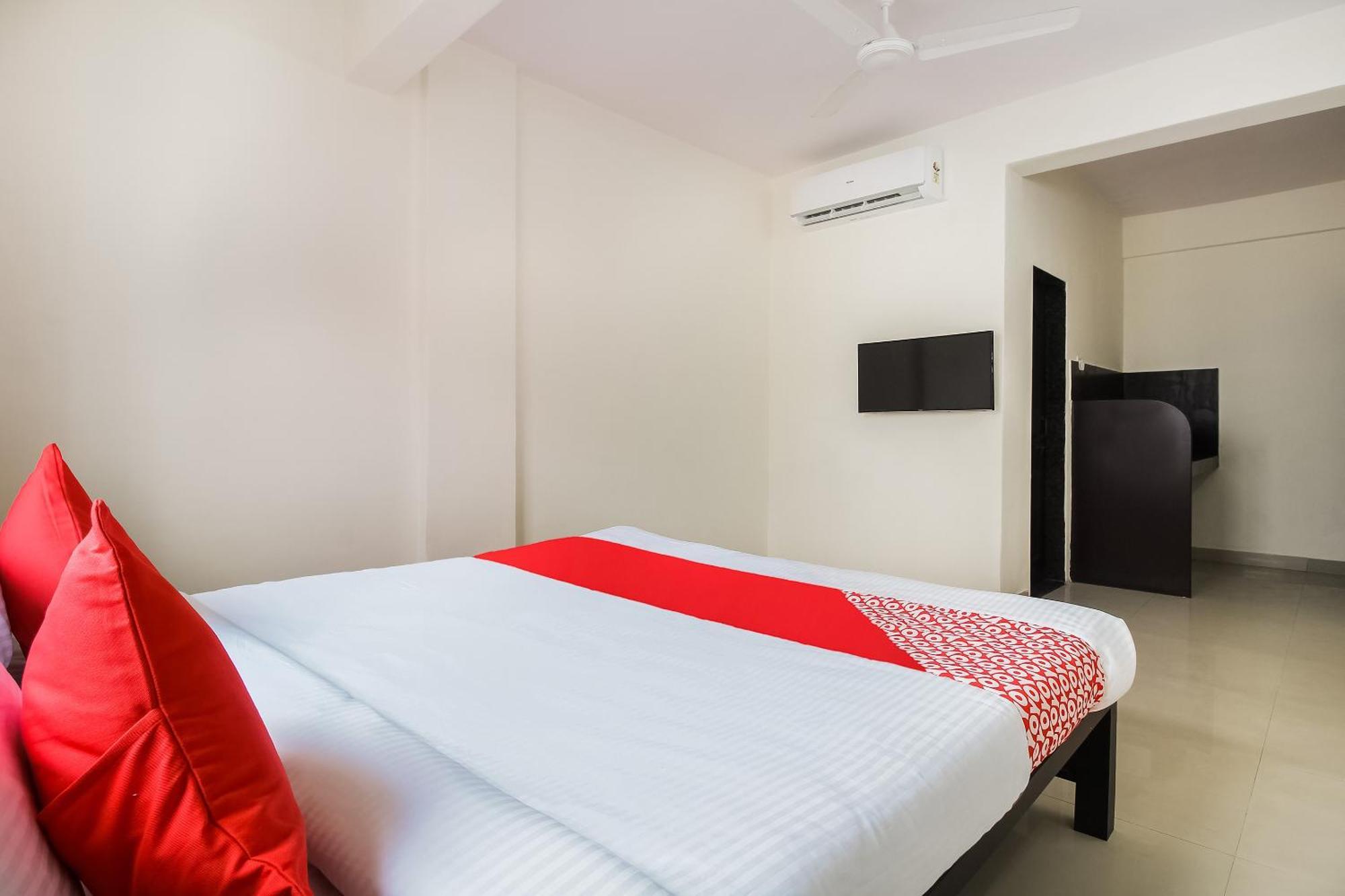 Hotel O Galaxy Near Inox Pune Exteriör bild